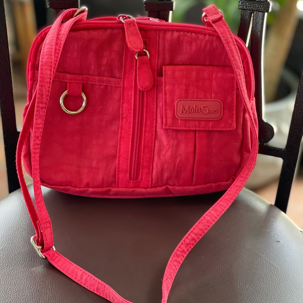 Multisac crossbody